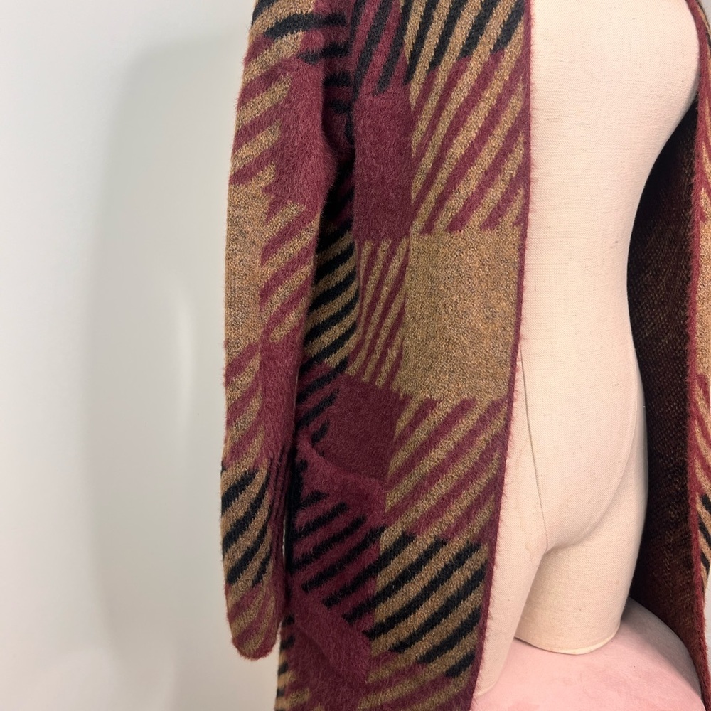 Nine West Burgundy and Tan Geometric Cardigan‎ - Picture 3 of 8